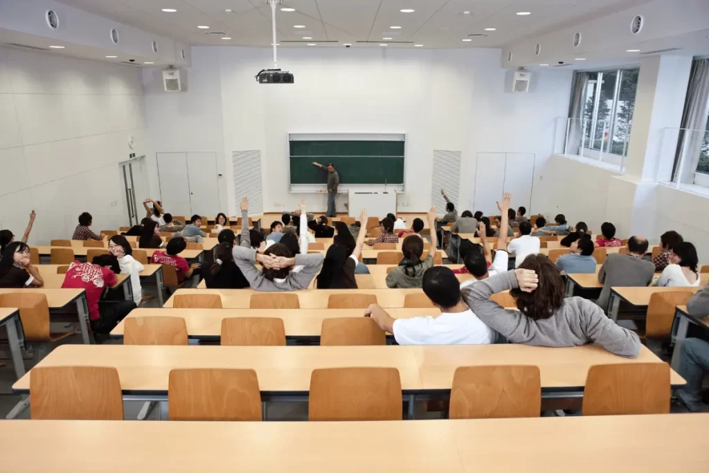 aula universitaria durante una lezione