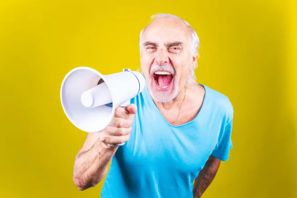 DSGA protesta con un megafono