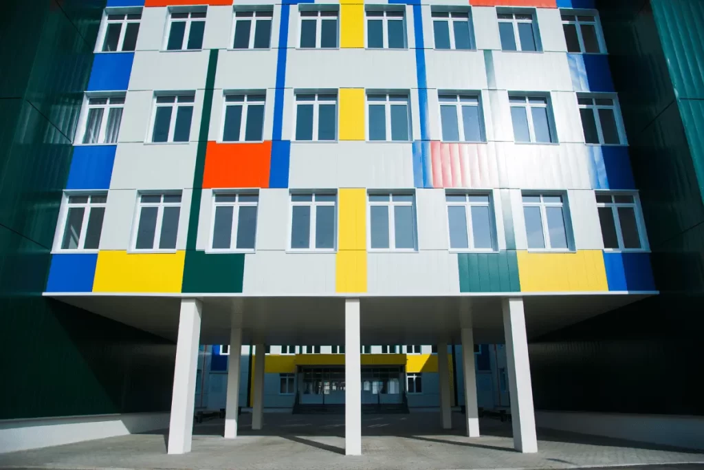 un edificio scolastico