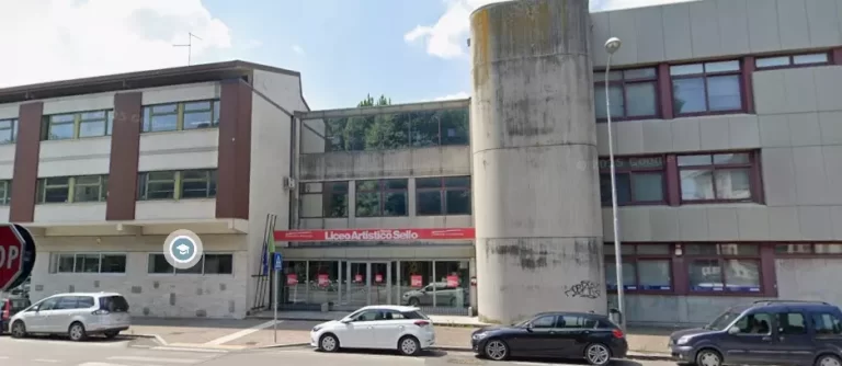 Studentessa 17enne investita a Precenicco: il liceo artistico "Giovanni Sello" di Udine