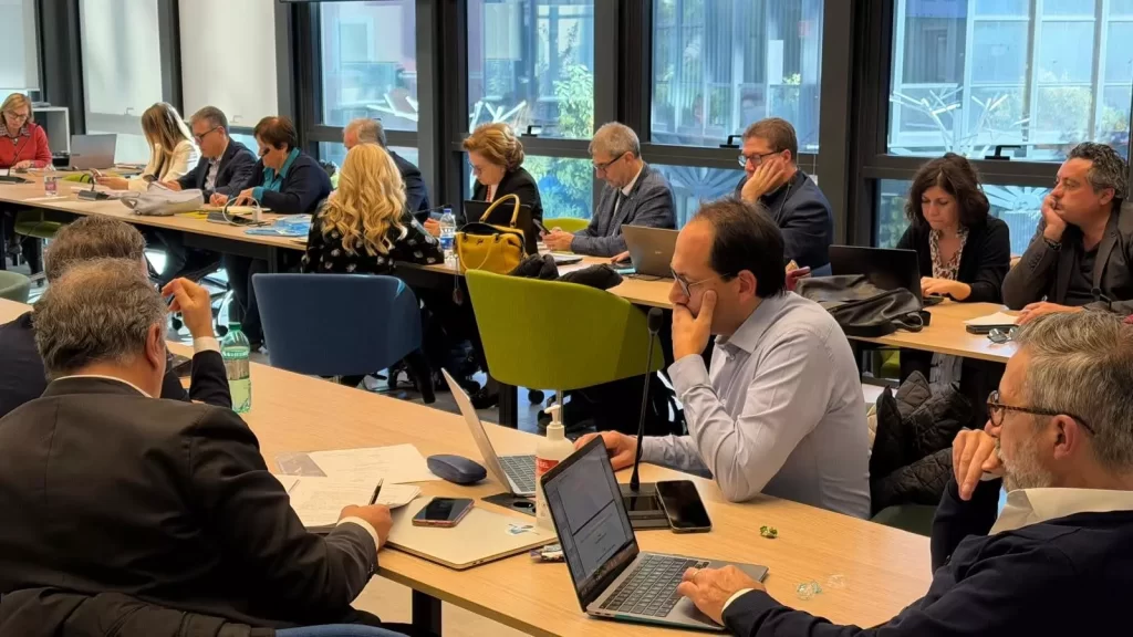 Cisl firma il CCNL Scuola 2022-24: un momento dell'incontro presso l'ARAN