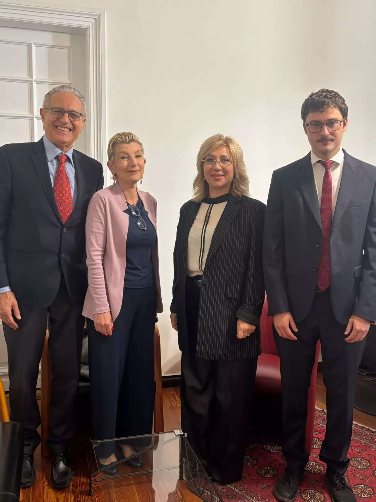 Personale scolastico all'estero: alcuni degli ospiti dell'assemblea di Atene